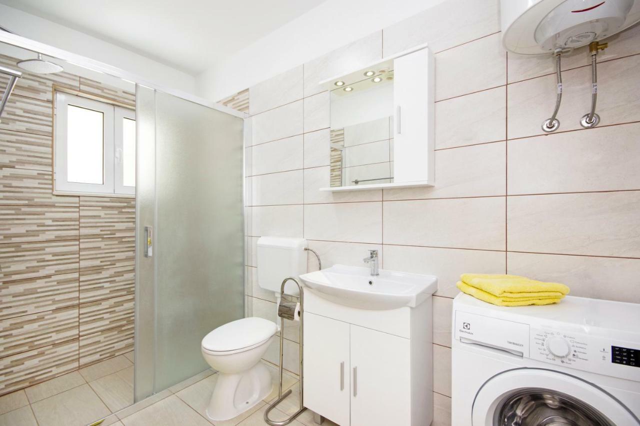 Kuca Za Odmor Toni Apartman Postira Kültér fotó
