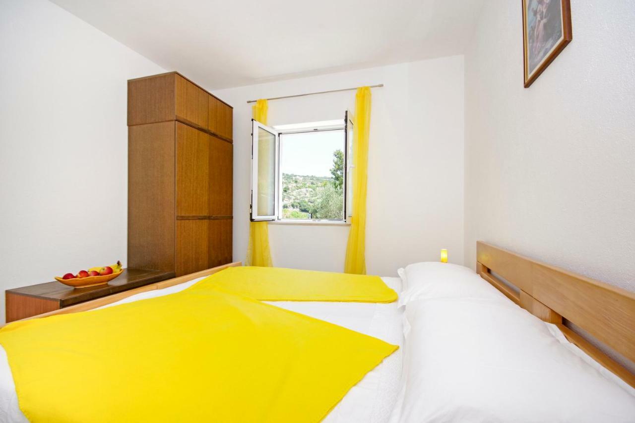 Kuca Za Odmor Toni Apartman Postira Kültér fotó