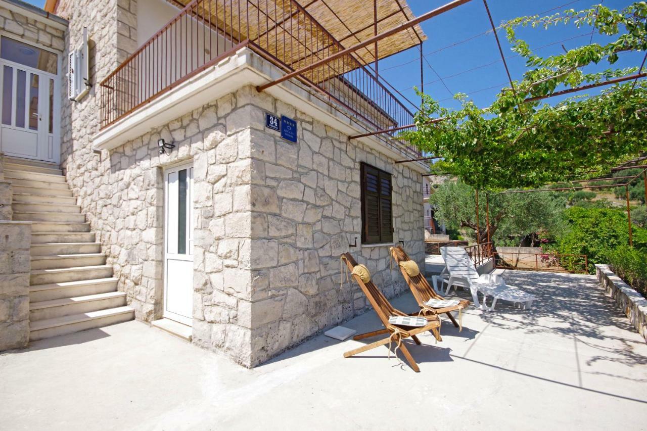 Kuca Za Odmor Toni Apartman Postira Kültér fotó